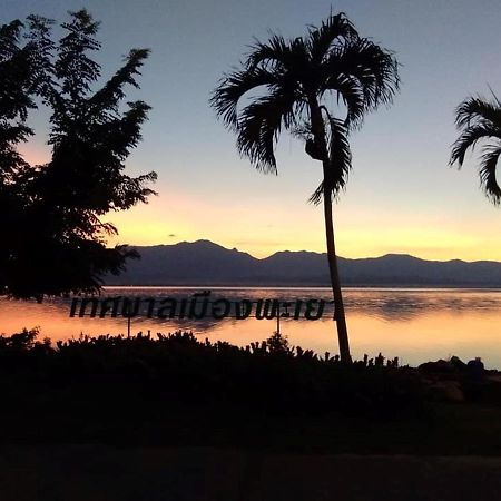 Kwan Phayao Lake House Exteriör bild
